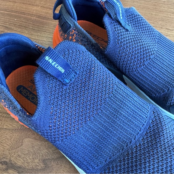 Skechers Kids Blue Slip-On Sneakers. Size 1. - Picture 5 of 15